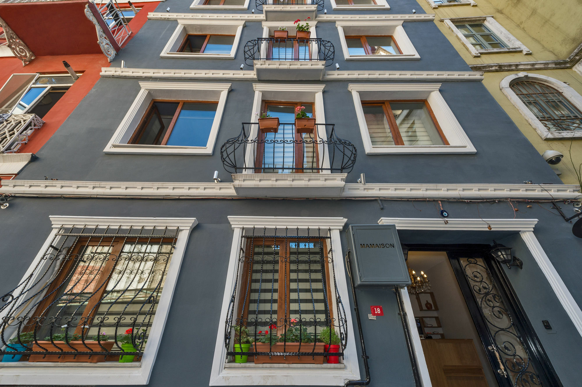 Cirrus Suites Tomtom Istanbul Exterior photo